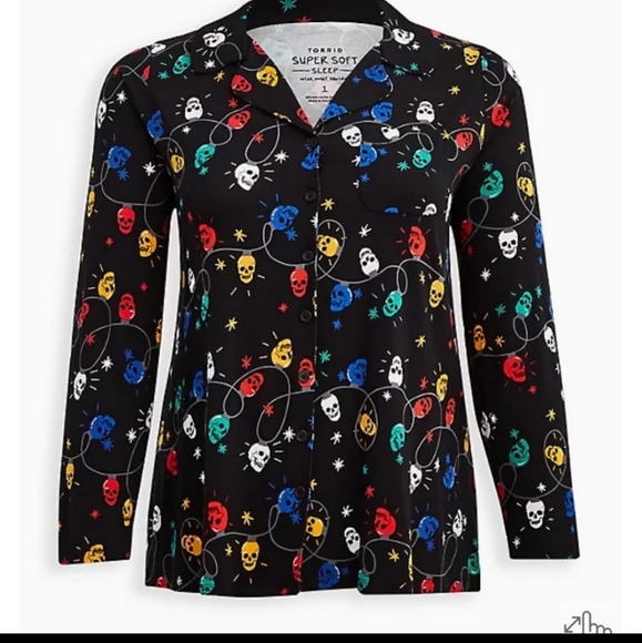 torrid Tops Torrid Super Soft Sleep Lounge Button Skulls Holiday